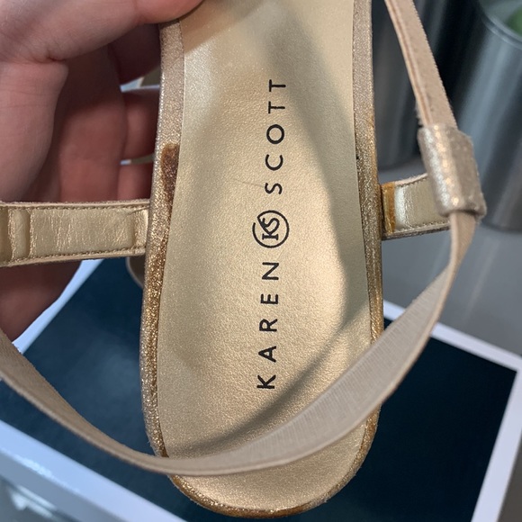 Karen Scott Casha Jewel Light Gold T Strap Wedge Heel Sandals - Picture 8 of 16